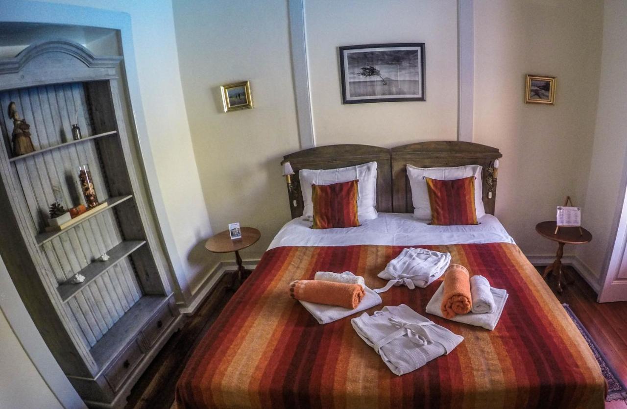 The Colonial Guest House São Filipe Buitenkant foto