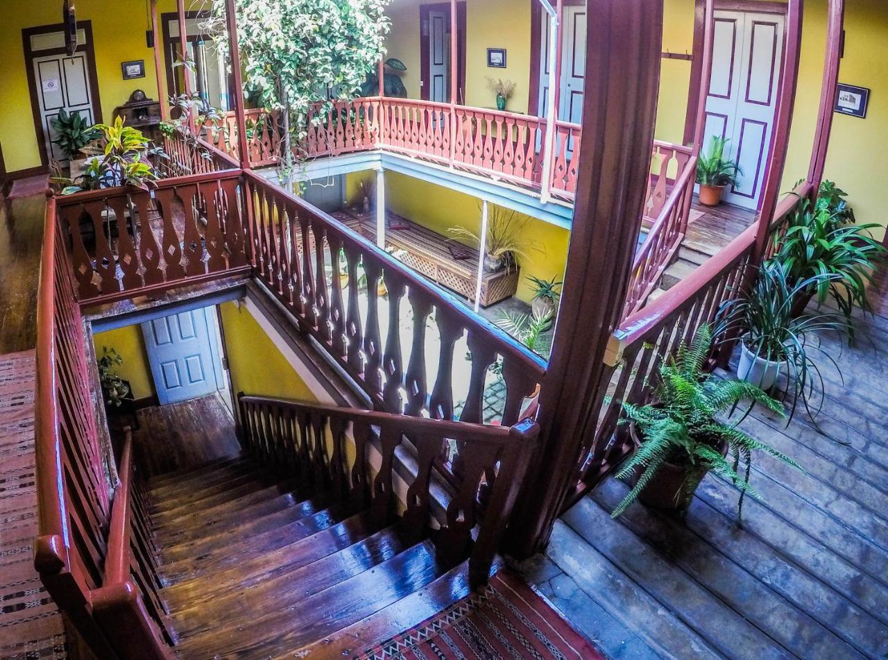 The Colonial Guest House São Filipe Buitenkant foto